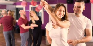Qué es la Biodanza y cómo nos beneficia